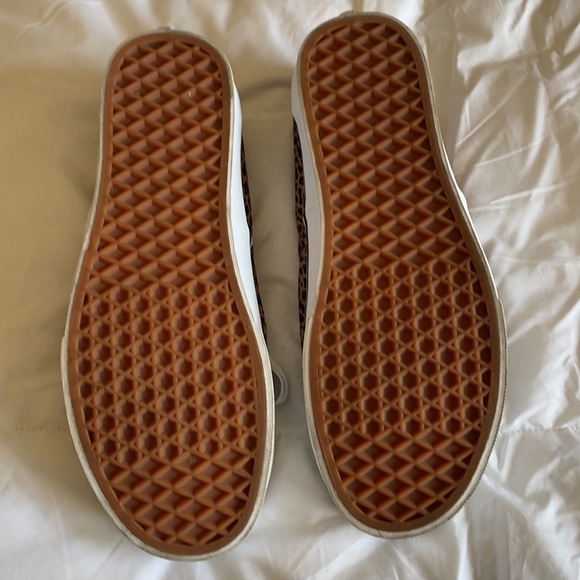 Vans Sneakers NWOT - Picture 3 of 3